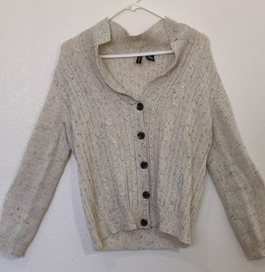 BUTTONED SWEATER